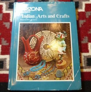 画像1: 洋古雑誌　「Arizona Highways Art And Crafts」　1976年発行　ハードブックカバー付き洋書