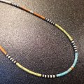 サントドミンゴ　Dorene・Calabaza　ターコイズ&マルチカラーストーン　ヒシネックレス約50cm