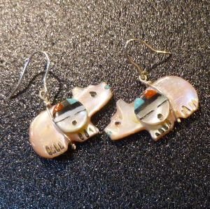 画像1: ズニ　インレイ　サンフェイス×ピンクシェルフェティシュベアー　ダングルピアス